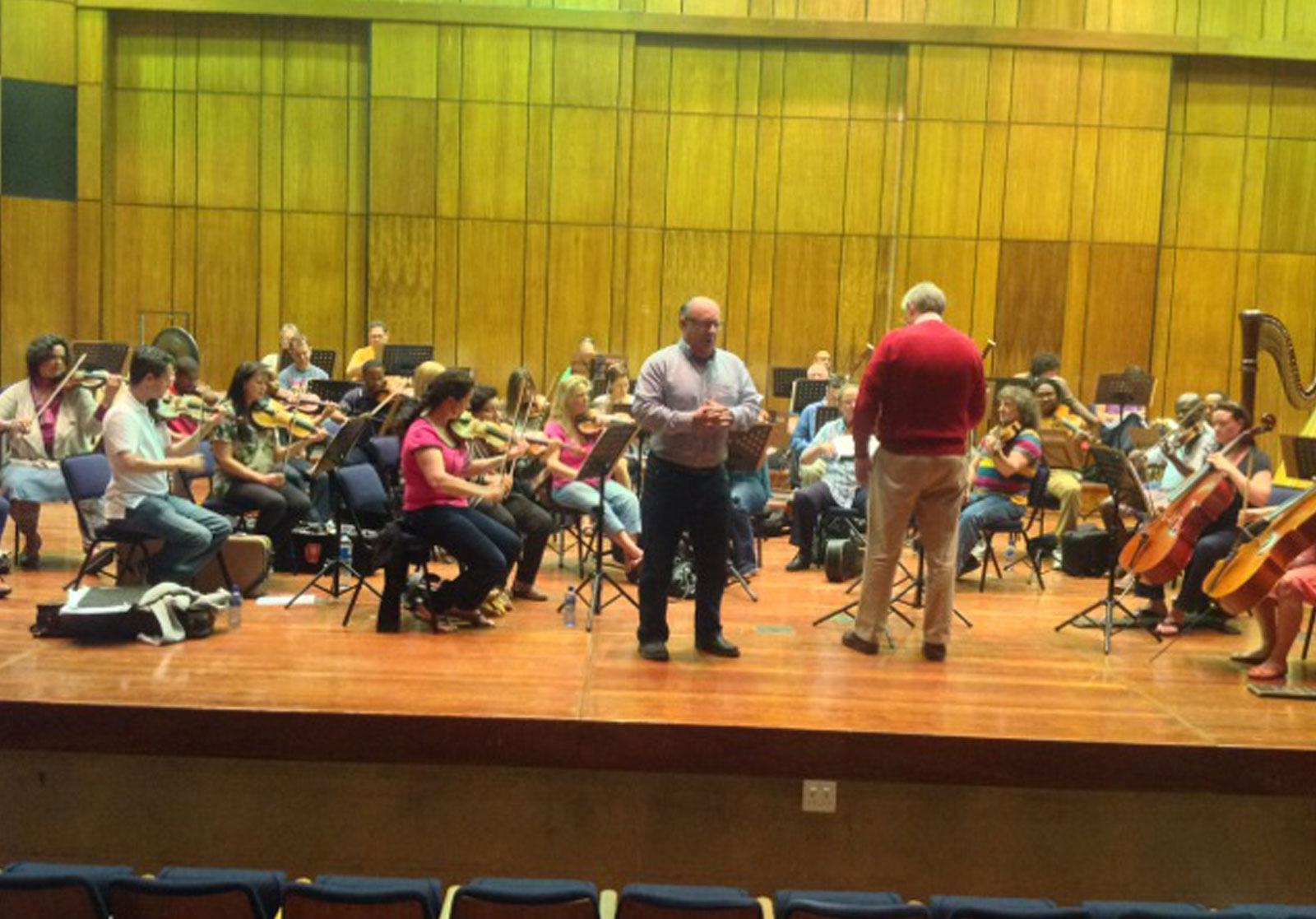 Rehearsing-with-the-Johannesburg-Festival-Orchestra-for-Opera-Gala-2012_G