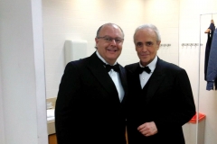 sldr_Performing_with_Jose_Carreras_after-the-show_March_2009